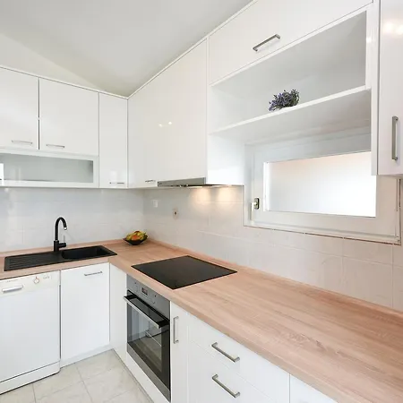 Ciklic Apartment *